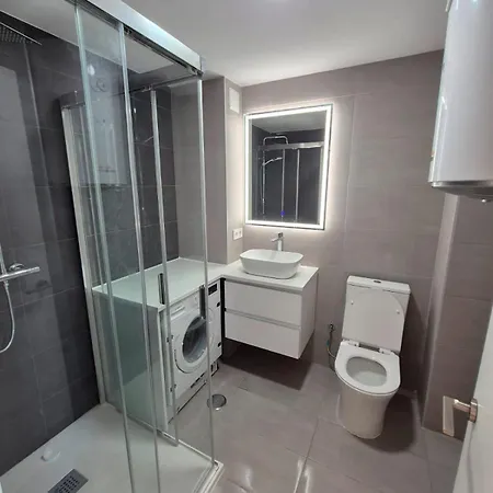 Centrico Y Luminoso En *